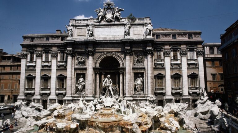 Fontana di Trevi: Itália inclui taxa em ponto turístico