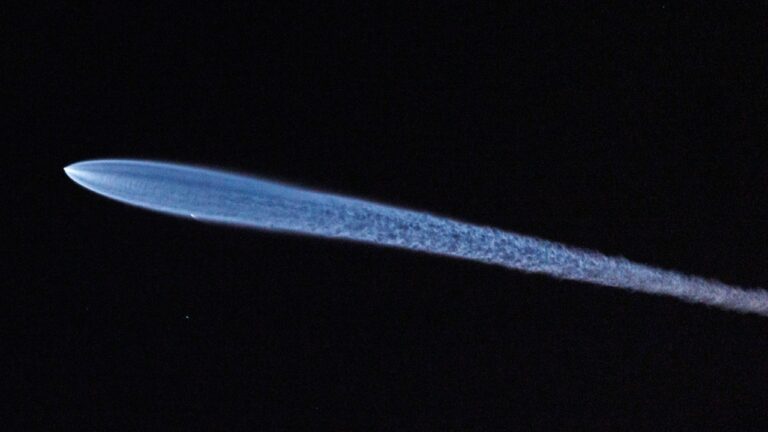 SpaceX pretende colocar 1 milhão de satélites em órbita