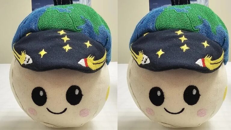 Conheça a história do novo mascote para a missão Artemis II
