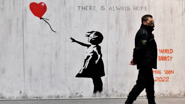 Banksy: três décadas de arte e uma identidade misteriosa sem solução