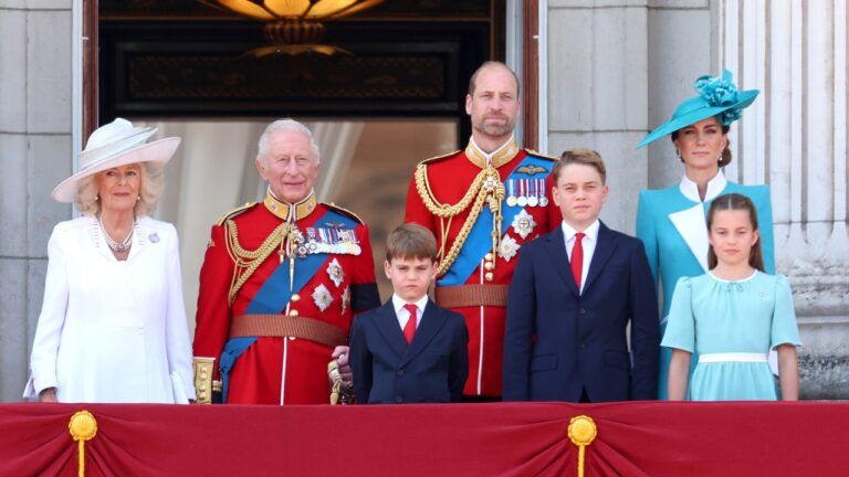 Vídeos de leitura labial viralizam e expõem falas da Família Real Britânica