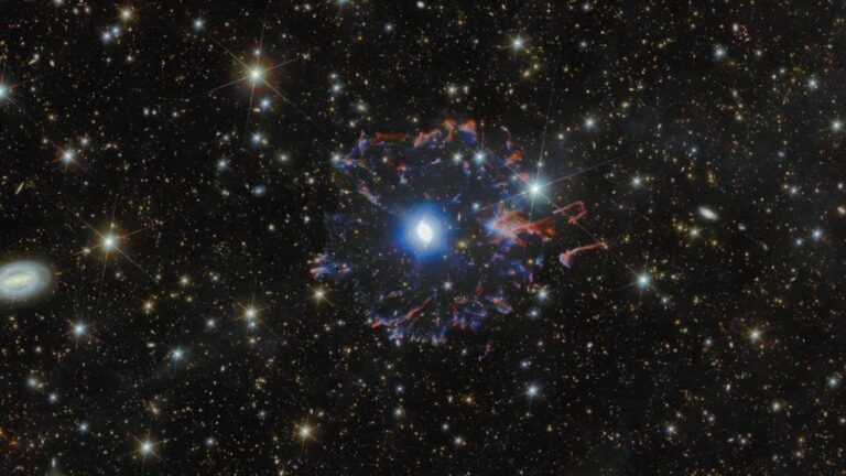 Telescópios Hubble e Euclid registram a “morte” de uma estrela