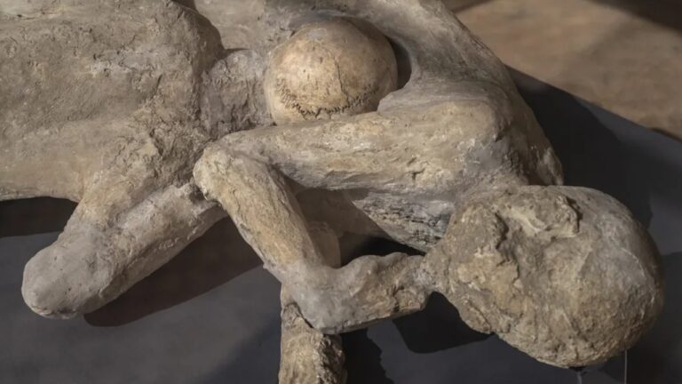 Nova exposição em Pompeia mostra moldes de vítimas do Vesúvio