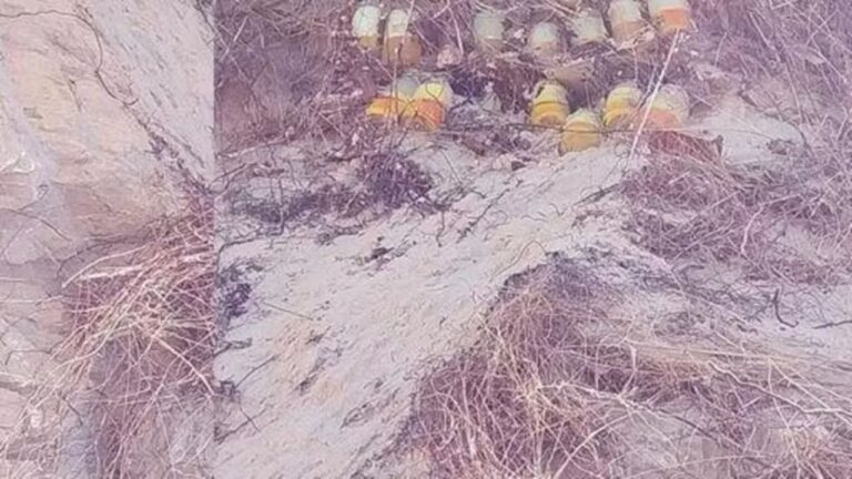 Granadas da Segunda Guerra são encontradas em praia na Inglaterra