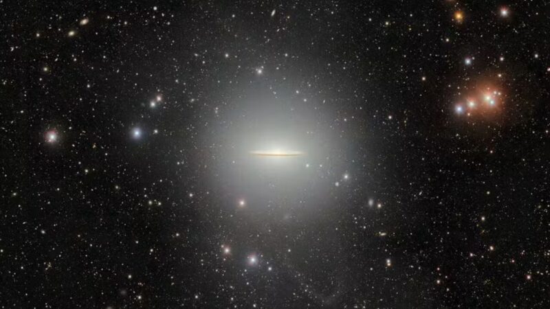 Detalhes inéditos da ‘Galáxia do Sombreiro’ são capturados por astrônomos; confira!
