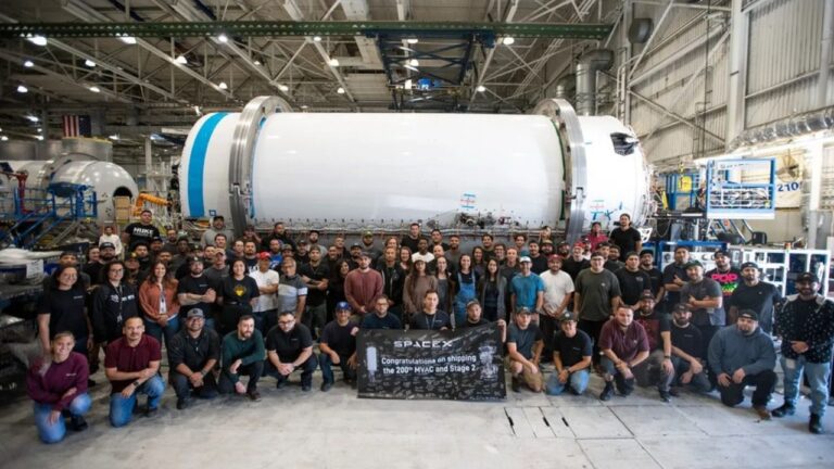 Foguete usado da SpaceX pode cair na Lua neste ano