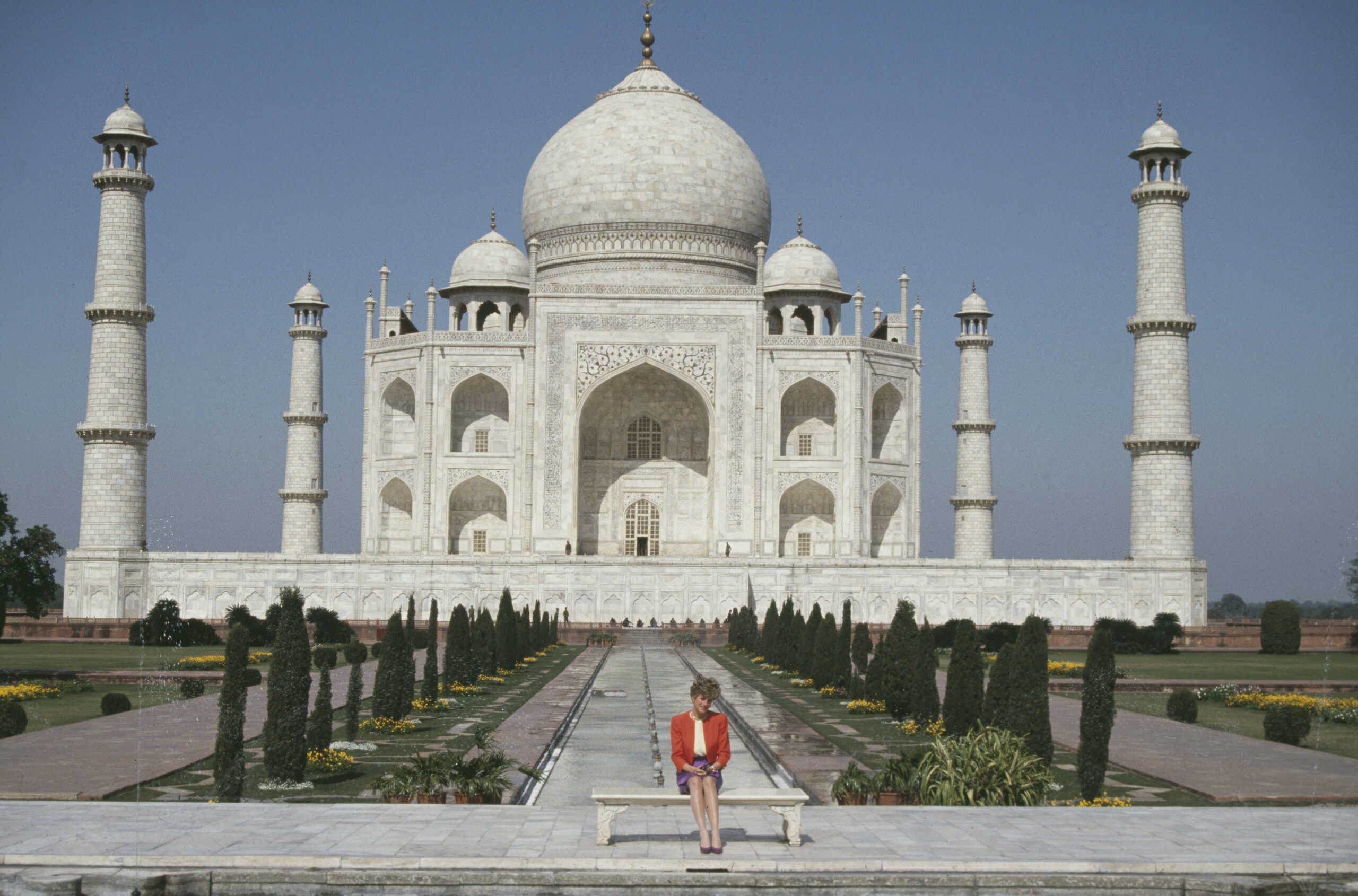 Princesa Diana em frente ao Taj Mahal em 1992