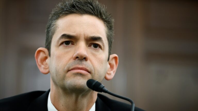 Chefe da NASA diz que chances de vida alienígena ‘são bem altas’