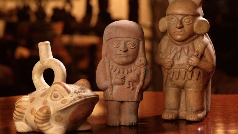 Exemplo de Intens Culturais Peruanos Pré-Colombianos