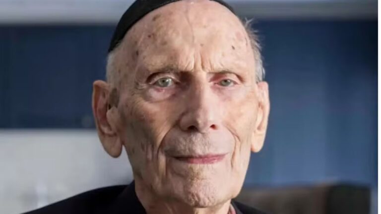 Morre Stanley Fisher, veterano da 2ª Guerra que ajudou a libertar campo de concentração