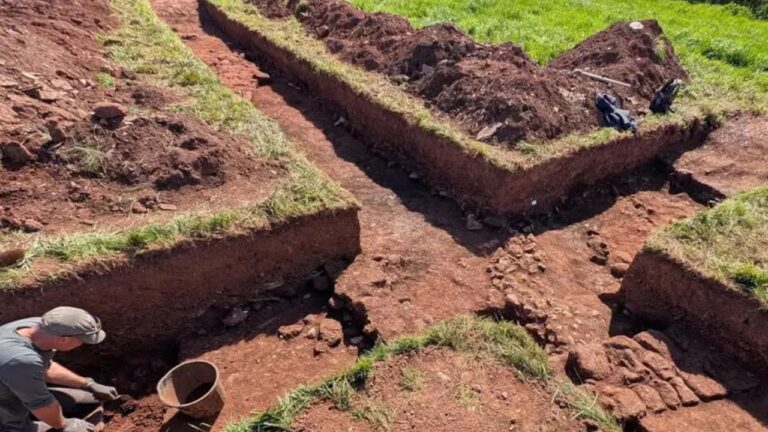 Vila romana rara na Grã-Bretanha revela vestígios raros