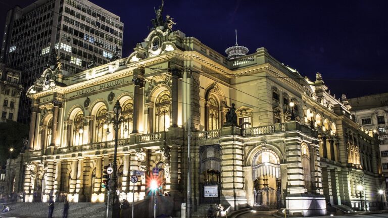 O teatro brasileiro que a História se recusou a ver