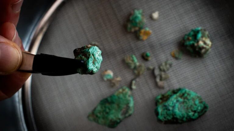 Manchas em caverna sugerem exploração e processamento de cobre há 7 mil anos na Espanha