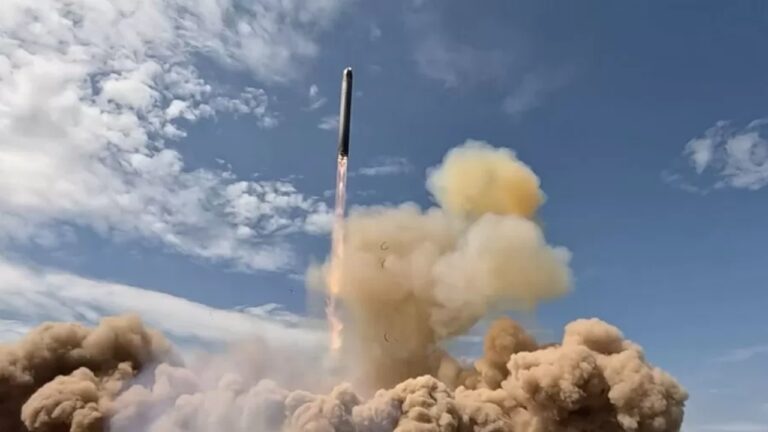 Satanás II: conheça o míssil nuclear mais poderoso da Rússia