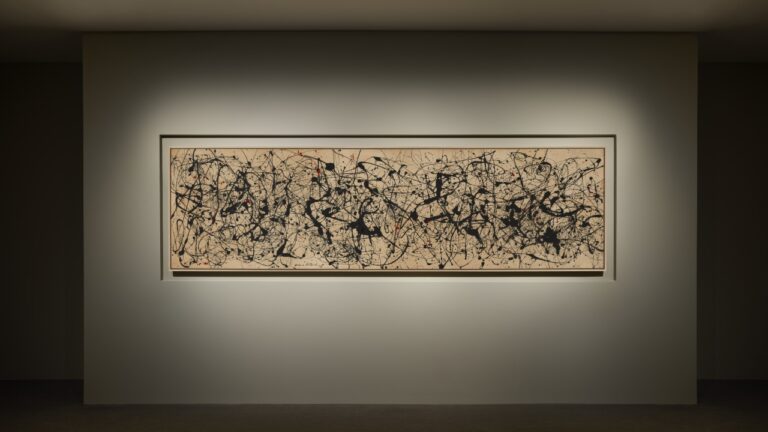 Quadro de Jackson Pollock bate recorde em leilão da Christie’s