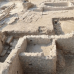 Arqueólogos descobrem sistema de abastecimento de água e mesquita da era mameluca no Cairo