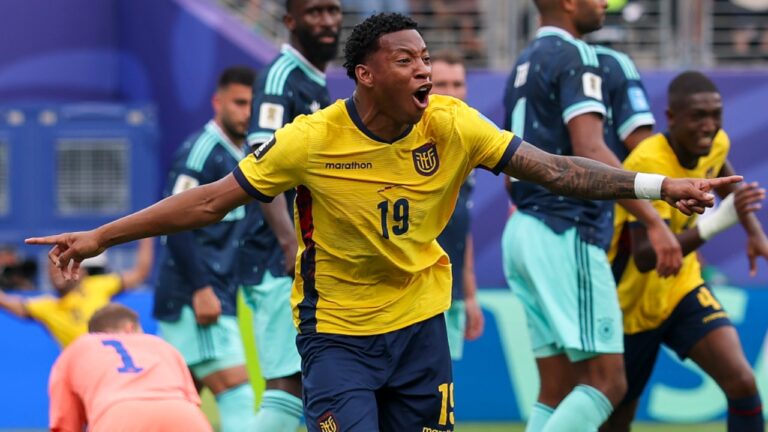 Equador decreta feriado nacional após vencer a Alemanha na Copa