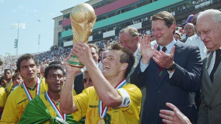 Além do tetra: como era o Brasil e o mundo em 1994?