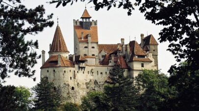 Castelo de Bran: a história e as lendas por trás do Castelo do Drácula
