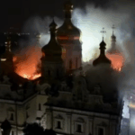 Ataque russo atinge catedral histórica em Kiev e deixa ao menos 9 mortos