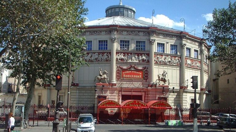Circo mais antigo do mundo restaura afrescos imperiais em Paris