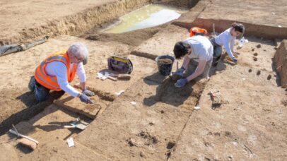Arqueólogos encontram acampamento mesolítico de 10 mil anos