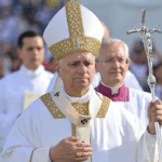 Papa diz que história julgará líderes indiferentes à morte de migrantes