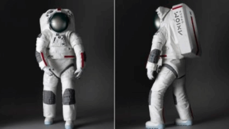 Prada apresenta traje de resfriamento que poderá ser usado por astronautas da Nasa em missão lunar