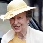 Princesa Anne reutiliza chapéu de 45 anos no casamento do filho