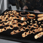 Tesouro de ouro de 3.300 anos intriga arqueólogos na Alemanha