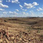 Novo estudo corrige idade da cratera de impacto mais antiga da Terra