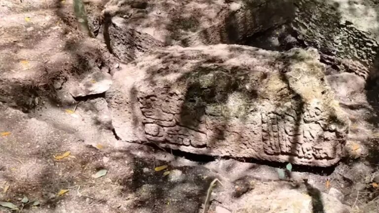 Arqueólogos descobrem cidade maia intacta e perdida há mais de mil anos no México