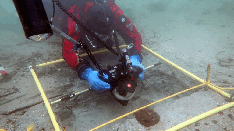 Naufrágio medieval surpreende arqueólogos no lago Constança, na Alemanha
