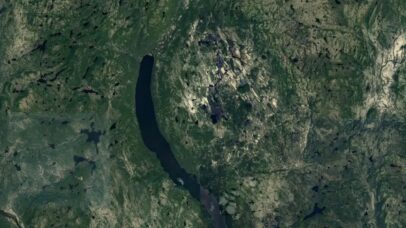 Cientista descobre ao acaso que poço de 25km é antiga cratera de meteoro