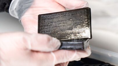 O diário medieval de 700 anos encontrado em latrina na Alemanha