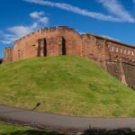 Ponte medieval de 800 anos é encontrada sob castelo na Inglaterra