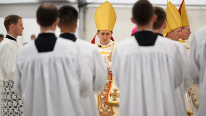 Excomungado, grupo ultraconservador aposta em novo Papa para retorno