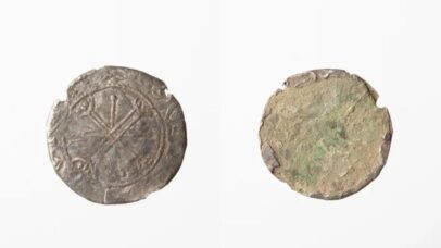 Por um engano, moeda viking de 900 anos vai para caixas de botões