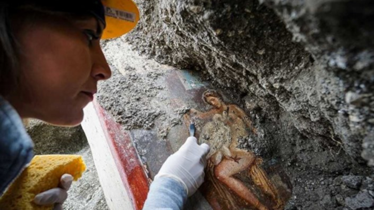 Afresco erótico de rainha espartana é encontrado em Pompeia