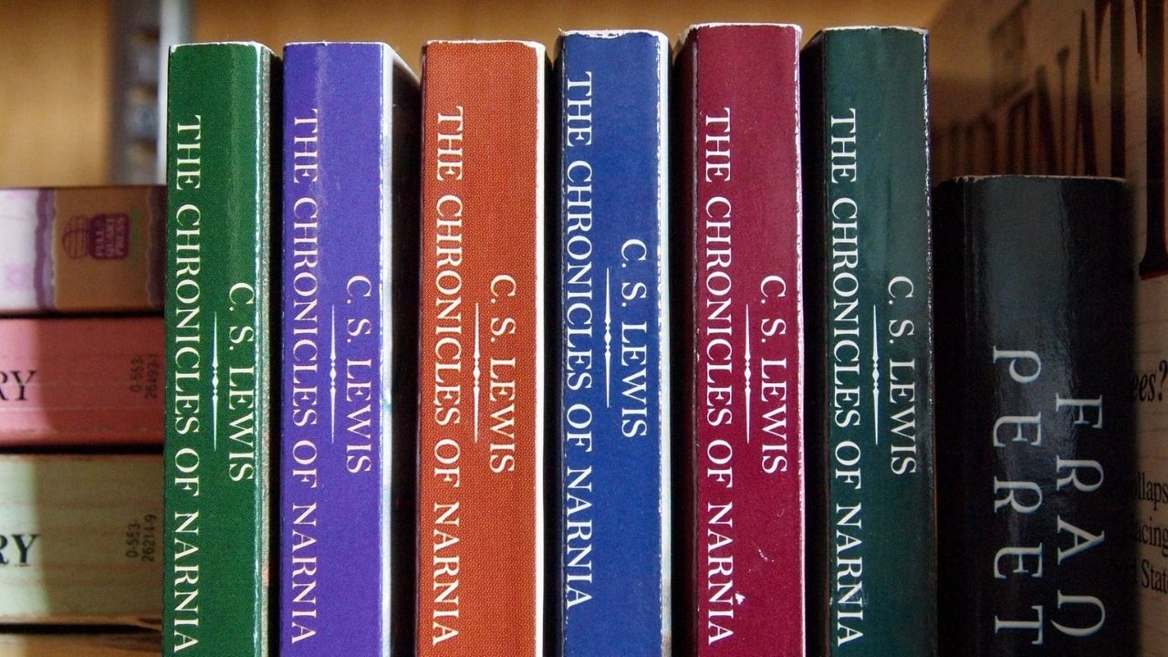 As Crônicas de Nárnia e as polêmicas opiniões de C. S. Lewis