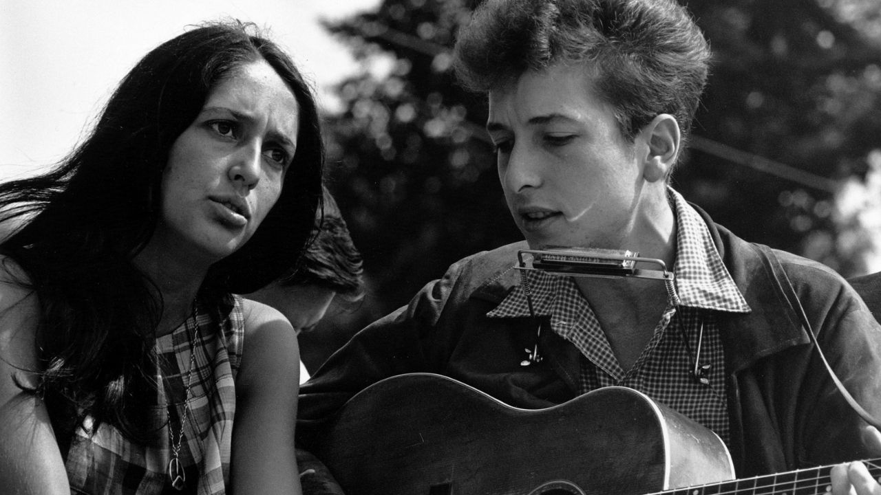 De Bob Dylan a Freddie Mercury: 15 biografias de músicos que marcaram a História