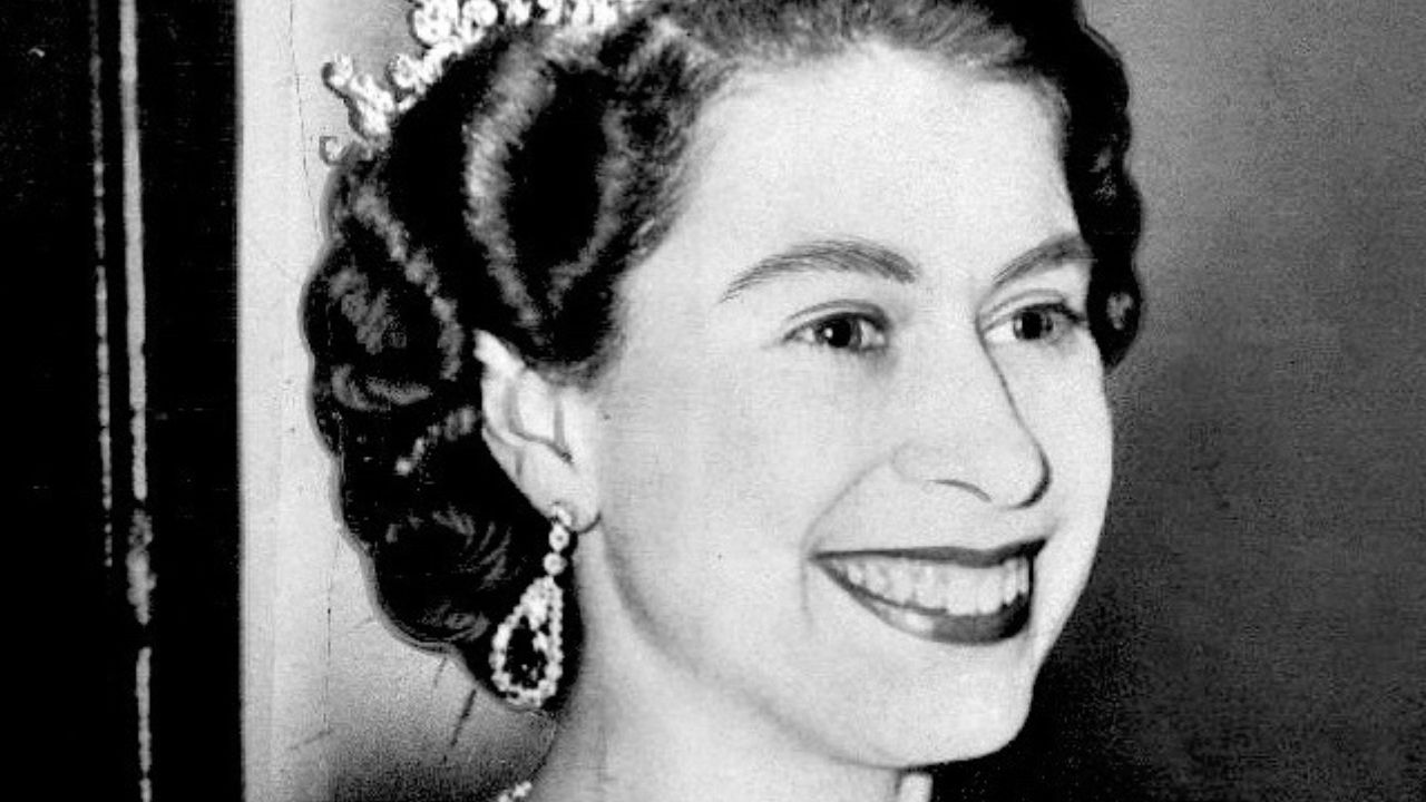 Da Era Vitoriana à modernidade: 6 obras sobre a família que inspirou a série The Crown