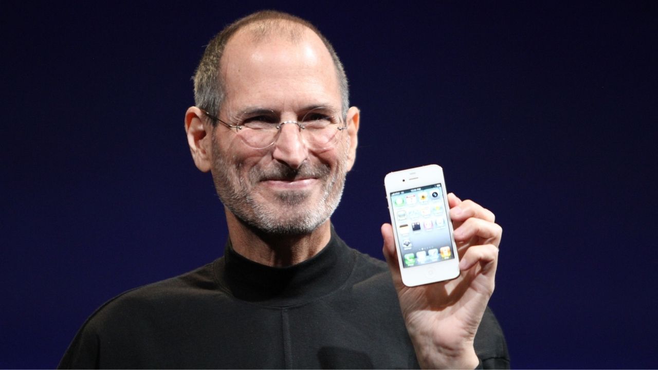 11 anos sem Steve Jobs: conheça a vida do empresário que revolucionou a tecnologia moderna