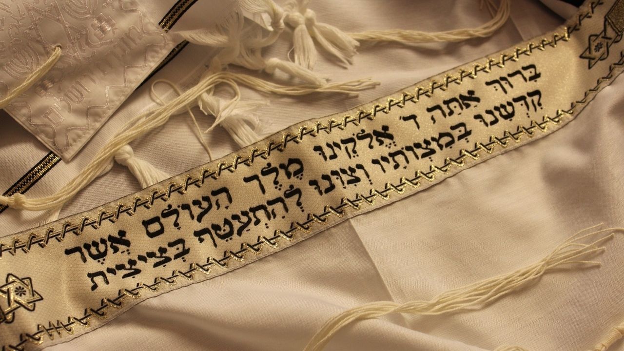 Obra apresenta as raízes intrínsecas do judaísmo e do cristianismo