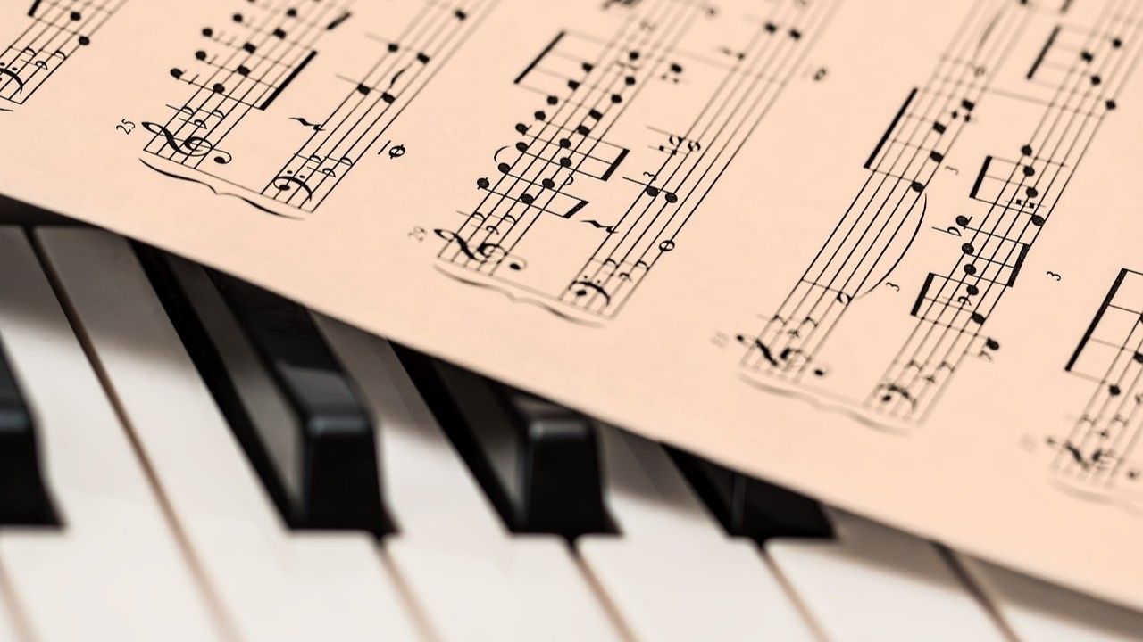 Obra inédita analisa influências negra, europeia e indígena na música brasileira