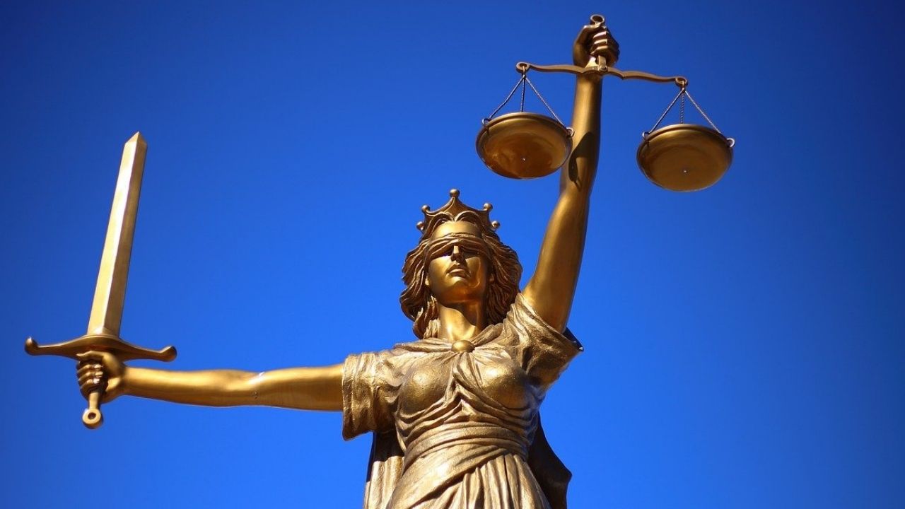 Obra inédita analisa a origem do pensamento político até a crise nas democracias