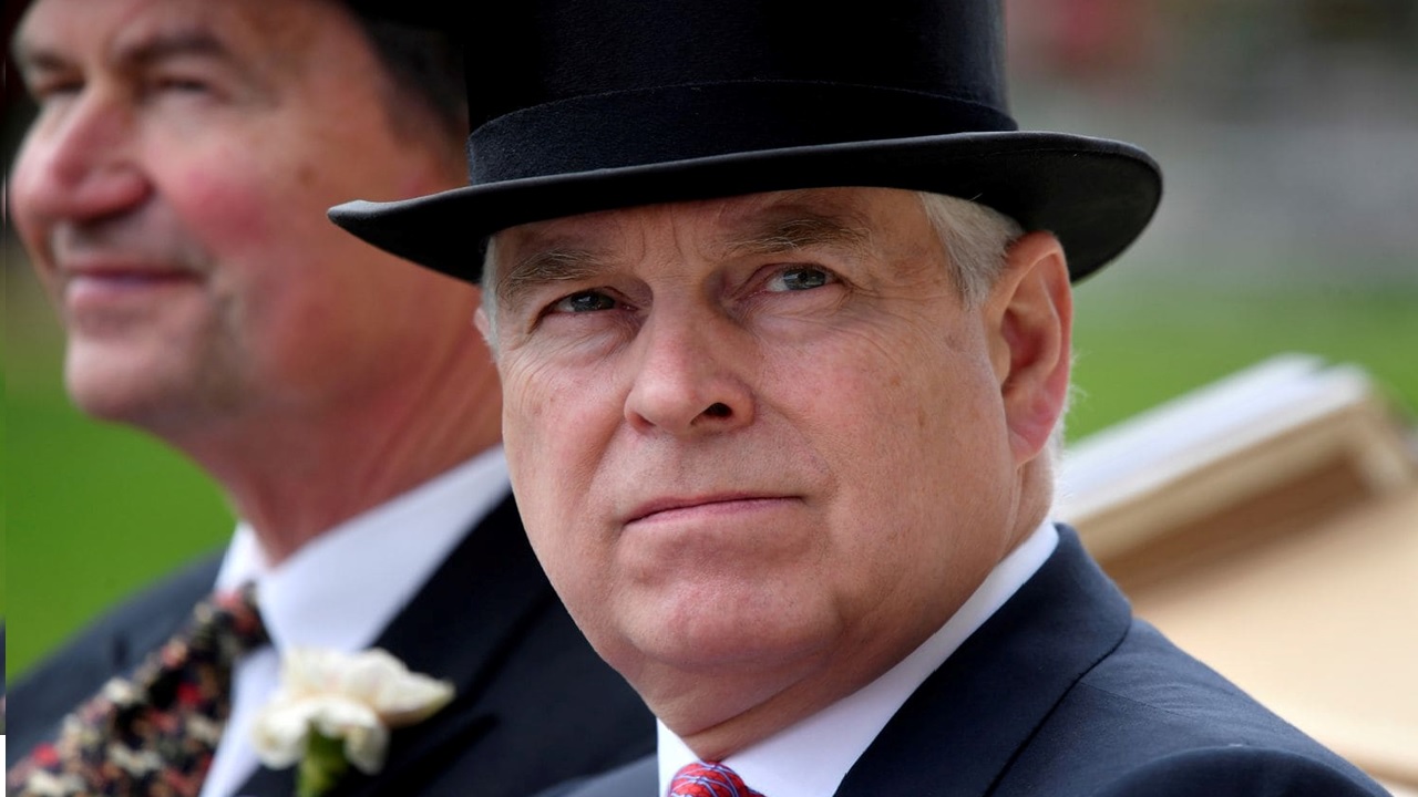 Príncipe Andrew, filho de Elizabeth II, é acusado de participação no escândalo sexual de Jeffrey Epstein