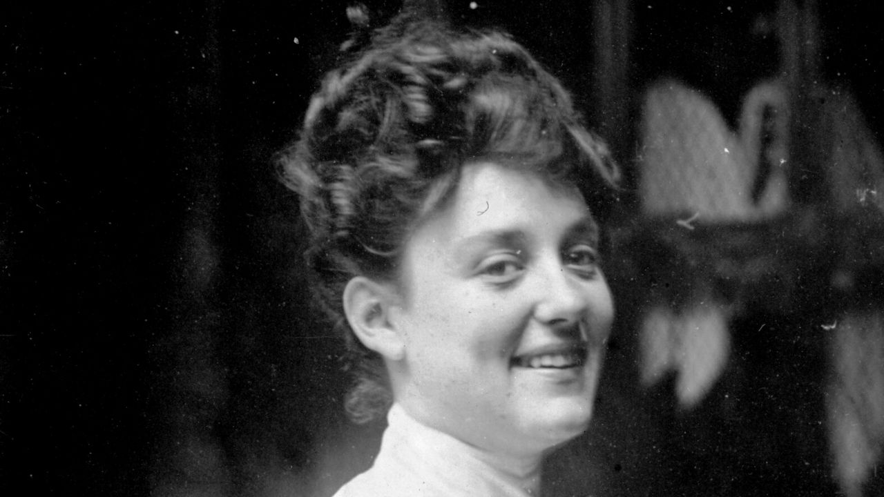 De atentado ao pudor ao primeiro nu no cinema: a escandalosa carreira de Annette Kellerman