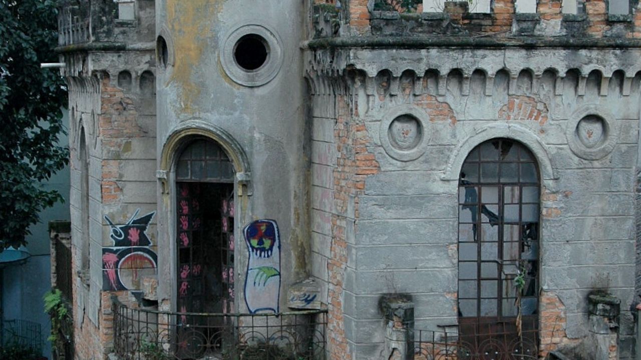 Crimes, mortes e degradação: 5 construções com fama de assombradas em São Paulo