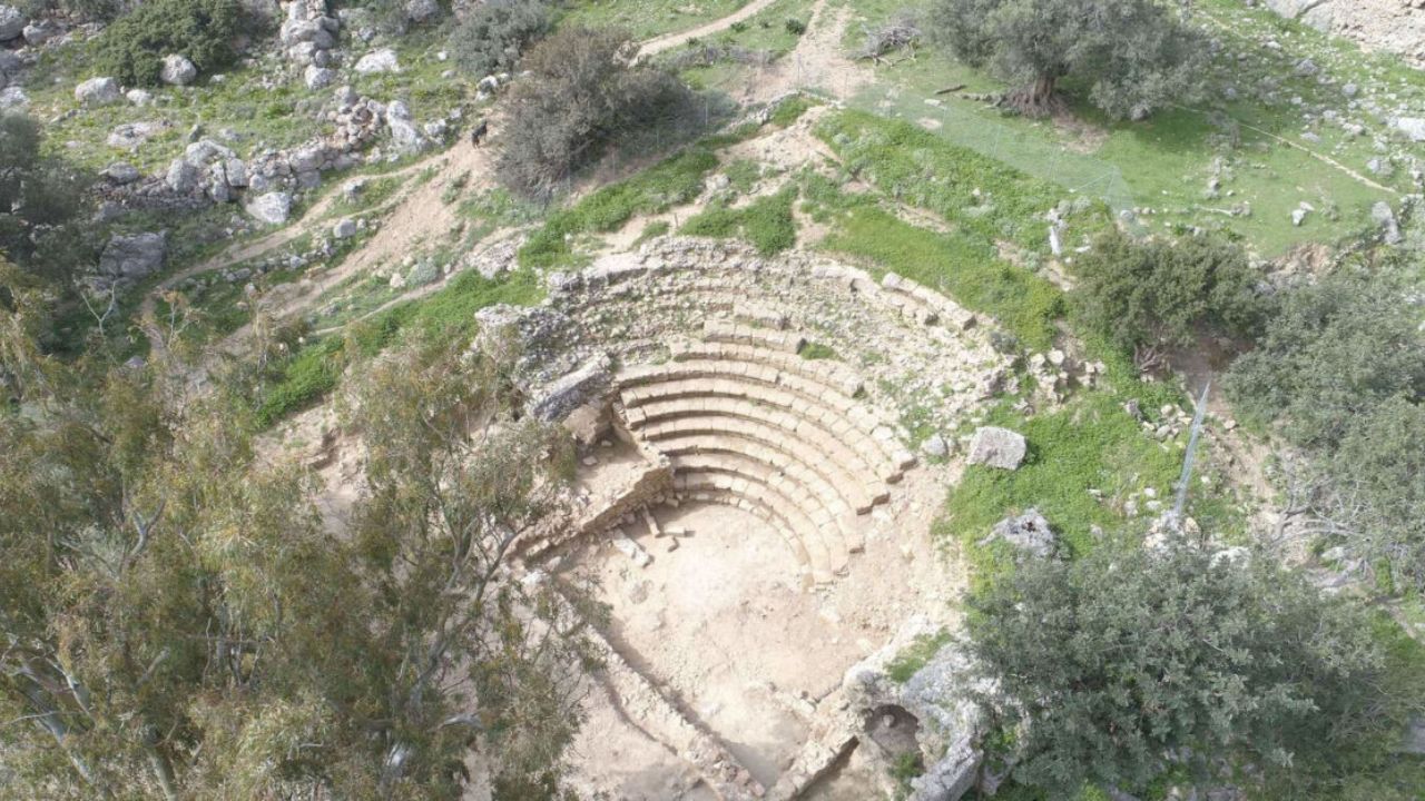 Grécia: Anfiteatro romano é descoberto na ilha de Creta